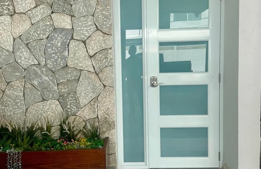 Avila Guesthouse-1