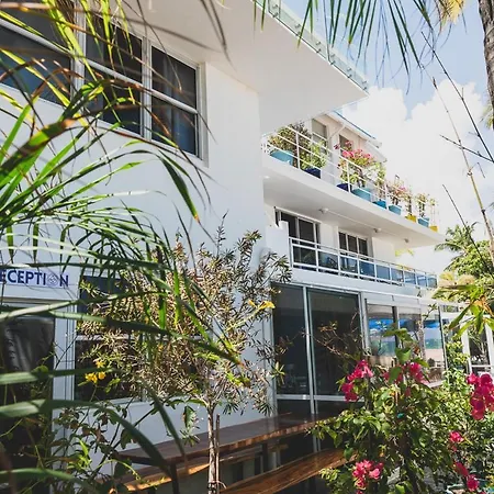 Numero Uno Beach House-2